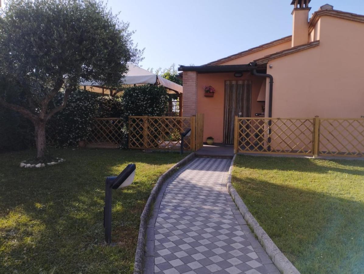 Вилла Melody House - Dependance Castel del Bosco  Экстерьер фото
