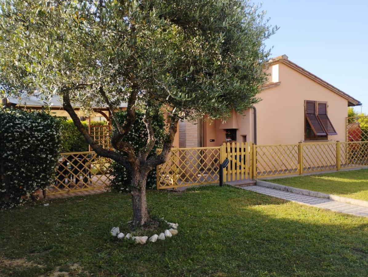Вилла Melody House - Dependance Castel del Bosco  Экстерьер фото